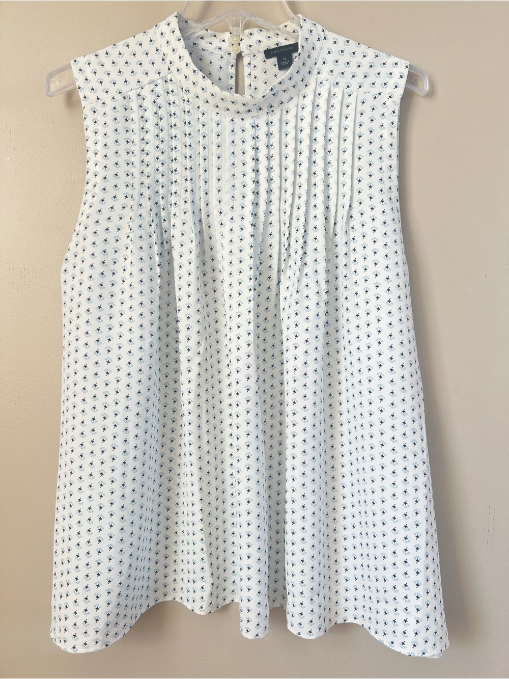 Ann Taylor Sleeveless Pintuck Placket Micro-Floral Blouse Office SireCareer-XL - Picture 3 of 14